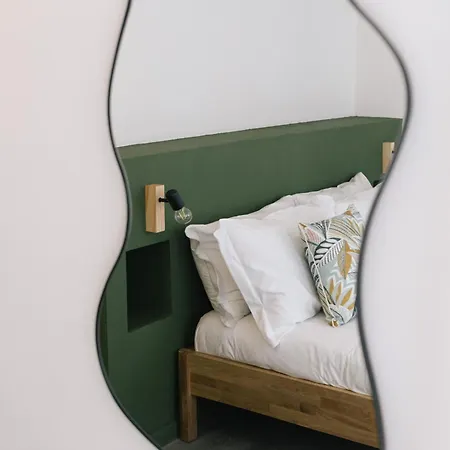 Maison Neyret By Hili Daire *